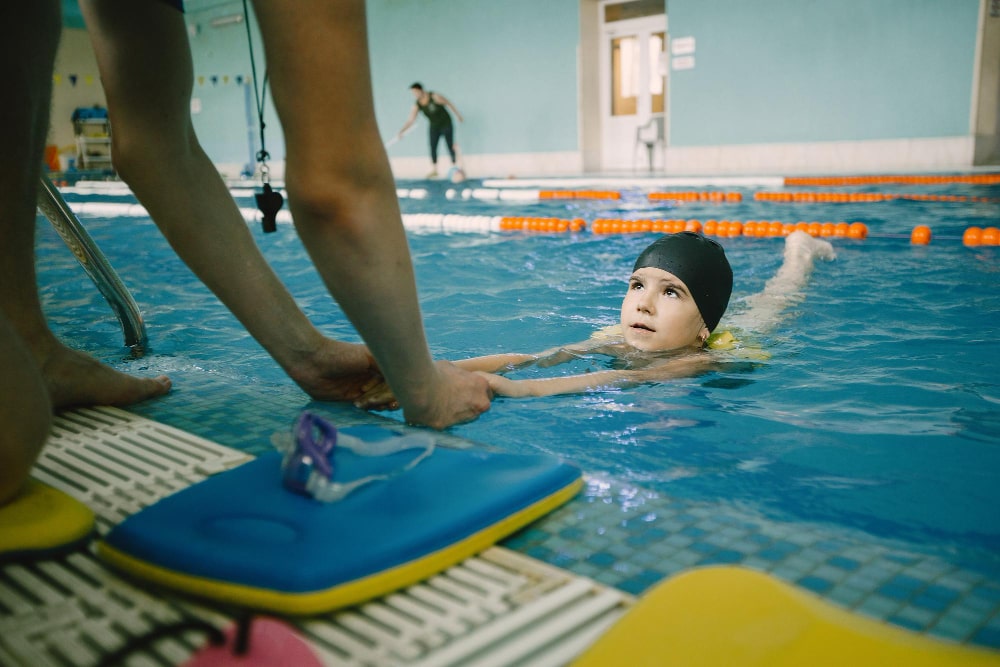 تاثیر ورزش شنا بر نوجوان